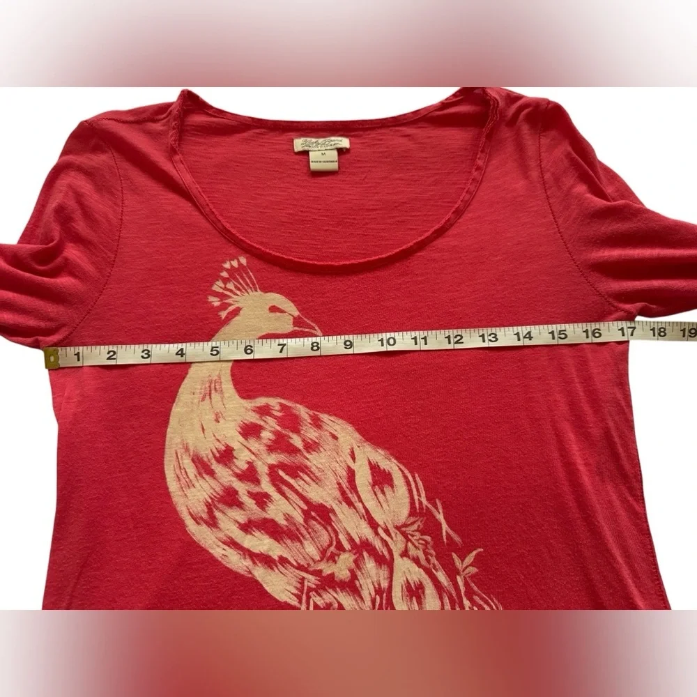 Lucky Brand Vibrant Pink Coral Scoop Neck 3 /4 Sleeve Peacock Blouse Size Medium - Picture 8 of 11